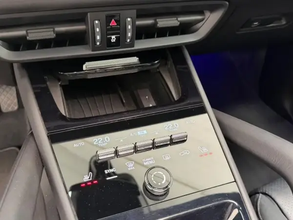 Porsche Cayenne E-Hybrid 27