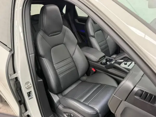 Porsche Cayenne E-Hybrid 32