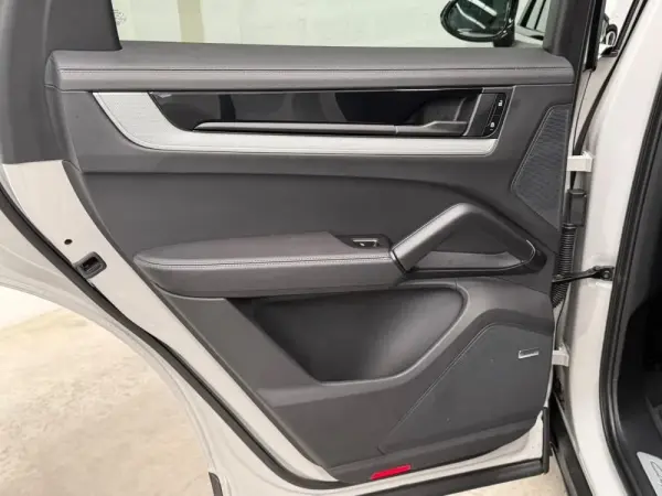 Porsche Cayenne E-Hybrid 41
