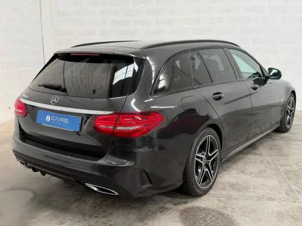 Mercedes-Benz C 300 de AMG Line 6
