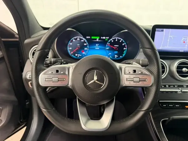 Mercedes-Benz C 300 de AMG Line 13