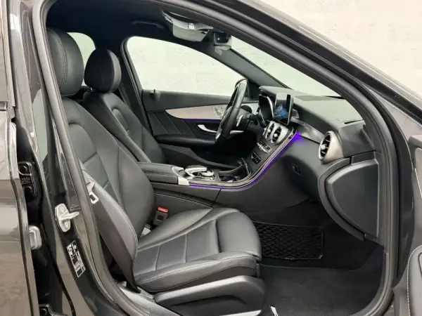 Mercedes-Benz C 300 de AMG Line 44