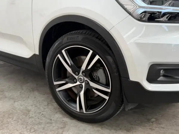Volvo XC 40 1.5 T4 PHEV R-Design 5