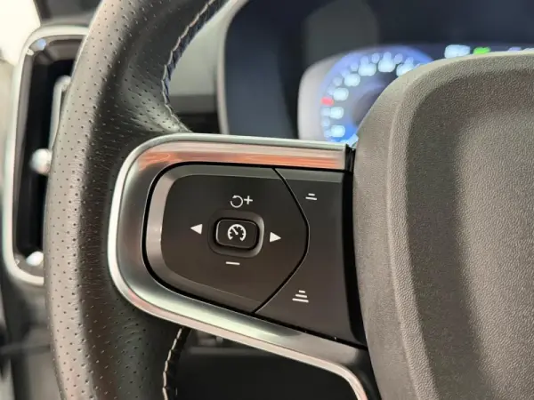 Volvo XC 40 1.5 T4 PHEV R-Design 9