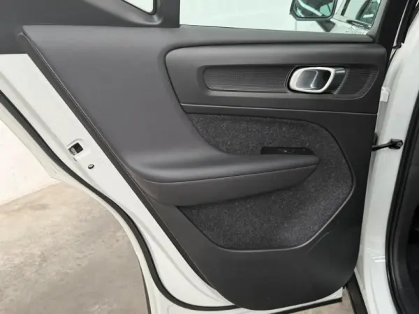 Volvo XC 40 1.5 T4 PHEV R-Design 33