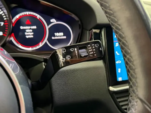 Porsche Cayenne Electric 14