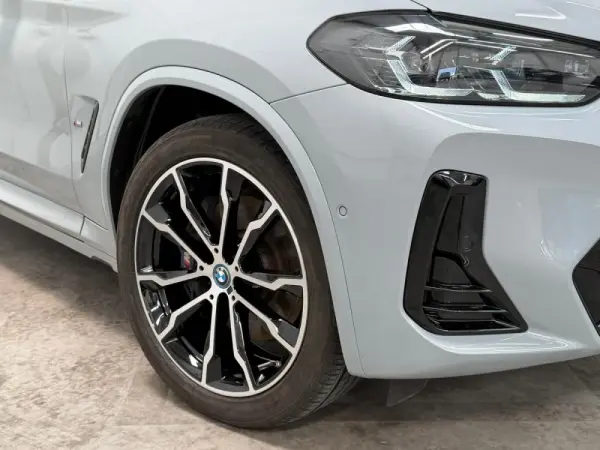BMW X3 30 e xDrive Pack M Desportivo Pro 8