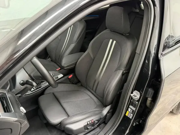 BMW X2 25 e xDrive X Pack M 7