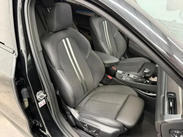 BMW X2 25 e xDrive X Pack M 9