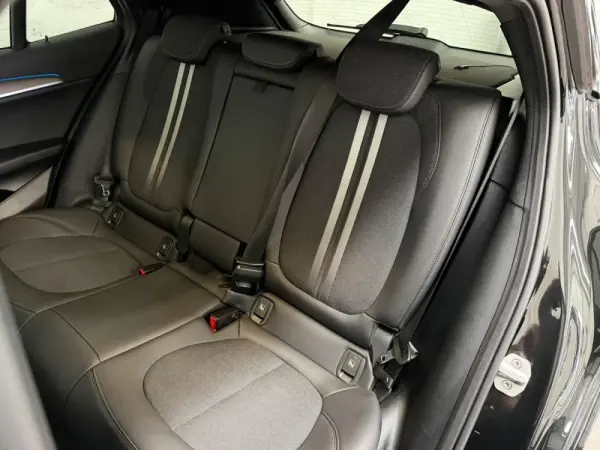 BMW X2 25 e xDrive X Pack M 14
