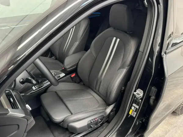 BMW X2 25 e xDrive Pack M 7