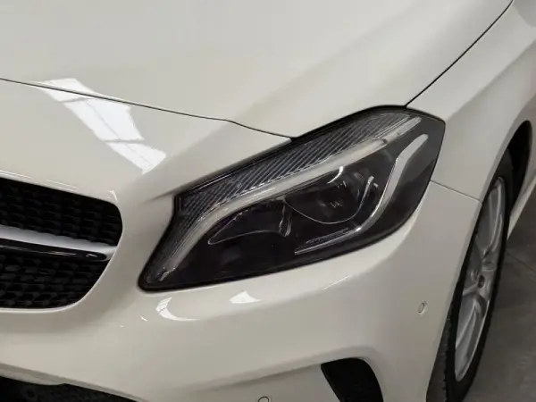 Mercedes-Benz A 180 d 7G-DCT Urban 4