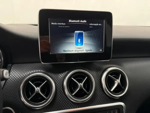 Mercedes-Benz A 180 d 7G-DCT Urban 14