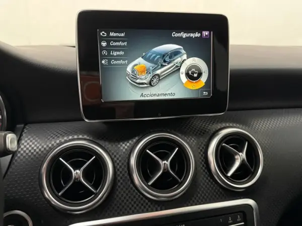 Mercedes-Benz A 180 d 7G-DCT Urban 20