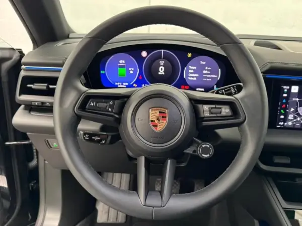 Porsche Macan Electric 4 15
