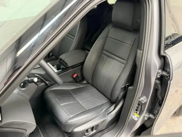Land Rover Range Rover Evoque 1.5 P300e AWD Auto 7