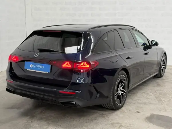 Mercedes-Benz E 300 de 3