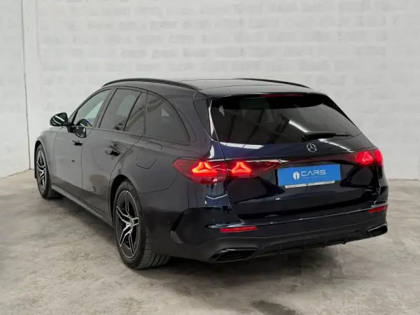 Mercedes-Benz E 300 de 23