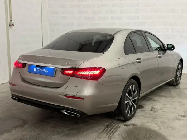 Mercedes-Benz E 300 de Avantgarde 4Matic 3