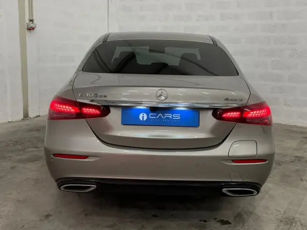 Mercedes-Benz E 300 de Avantgarde 4Matic 4