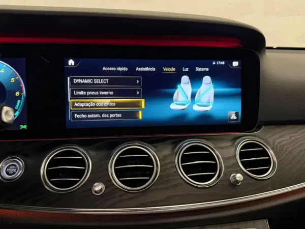 Mercedes-Benz E 300 de Avantgarde 4Matic 22
