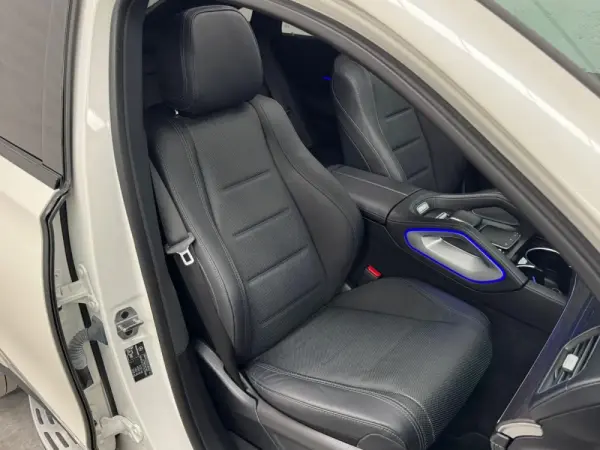 Mercedes-Benz GLE 350 de Coupé 4Matic 41