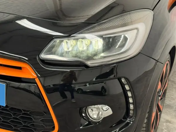 DS DS3 1.6 THP Performance 5