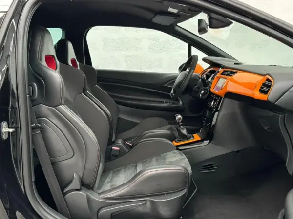 DS DS3 1.6 THP Performance 28