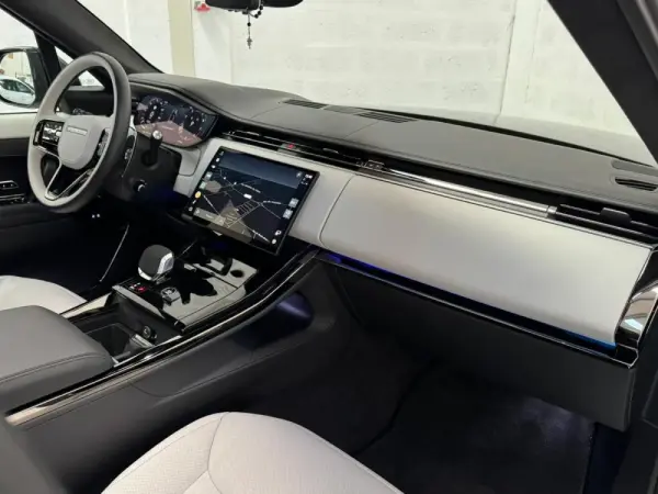 Land Rover Range Rover Sport 4.4 P530 Autobiography 33