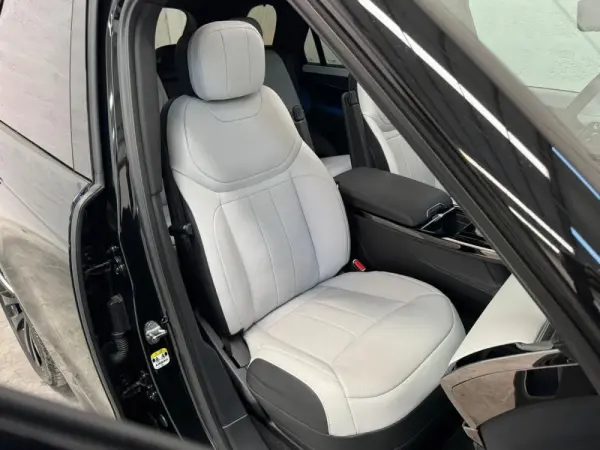 Land Rover Range Rover Sport 4.4 P530 Autobiography 36