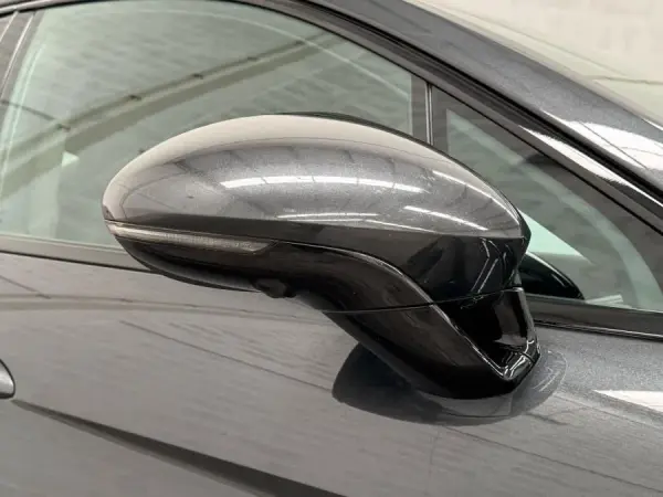 Porsche Panamera 4 E-Hybrid 5