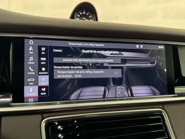 Porsche Panamera 4 E-Hybrid 31