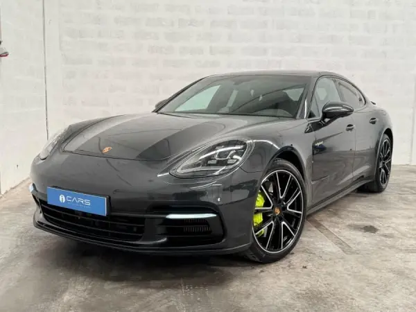 Porsche Panamera 4 E-Hybrid 58