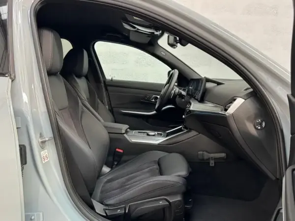 BMW 330 e Pack Desportivo M Auto 25