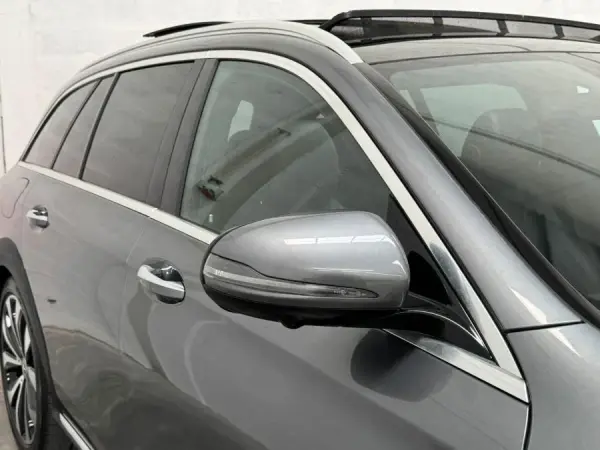 Mercedes-Benz E 220 d 4-Matic All Terrain Avantgarde + 4