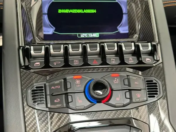 Lamborghini Aventador S 41