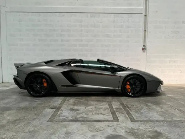Lamborghini Aventador S 45