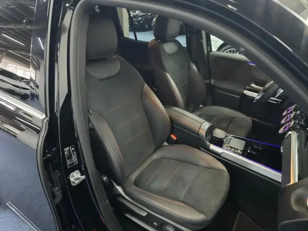 Mercedes-Benz EQB 250 AMG Line 10