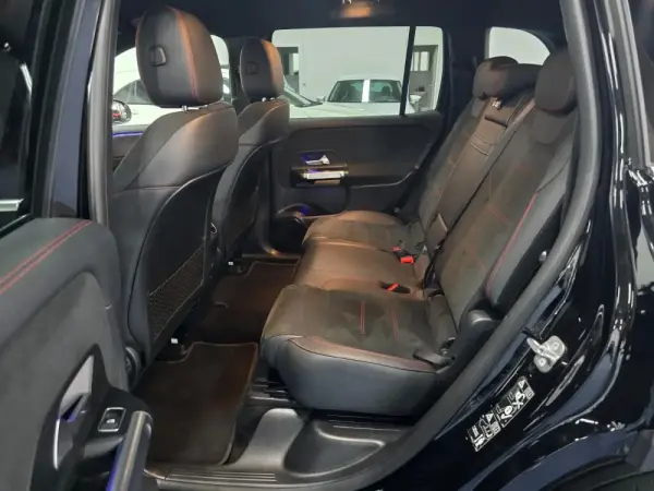 Mercedes-Benz EQB 250 AMG Line 13