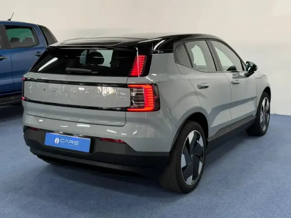 Volvo EX30 Single Motor Extended Range RWD Plus 2
