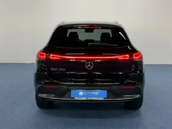 Mercedes-Benz EQA 250 Progressive 2