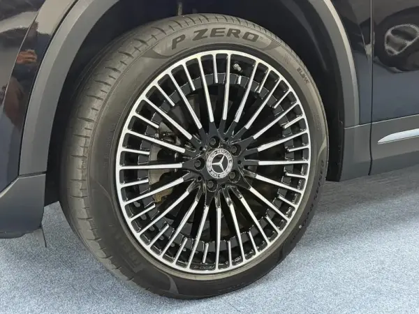 Mercedes-Benz EQA 250 Progressive 5