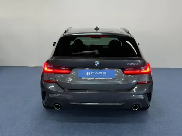 BMW 320 d Pack M Auto 2