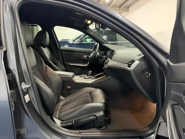 BMW 320 d Pack M Auto 32