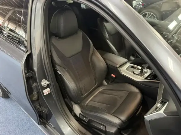 BMW 320 d Pack M Auto 33