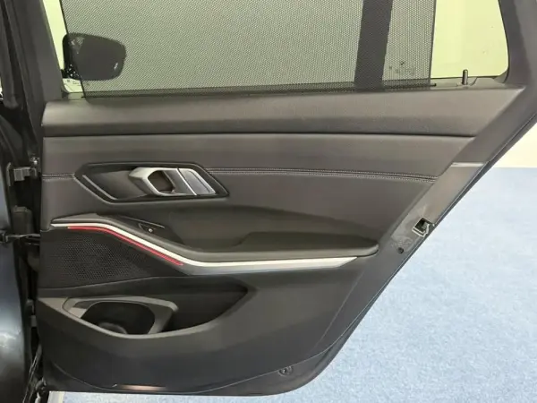 BMW 320 d Pack M Auto 38