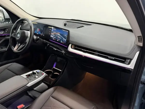 BMW iX1 xDrive30 28