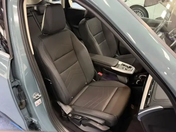 BMW iX1 xDrive30 30