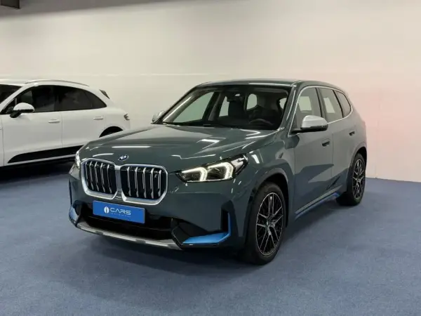 BMW iX1 xDrive30 44