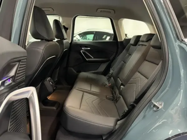 BMW iX1 xDrive30 43